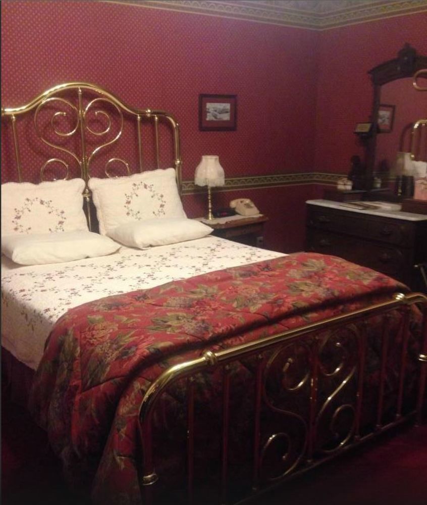 The Redstone Inn And Suites Dubuque Extérieur photo