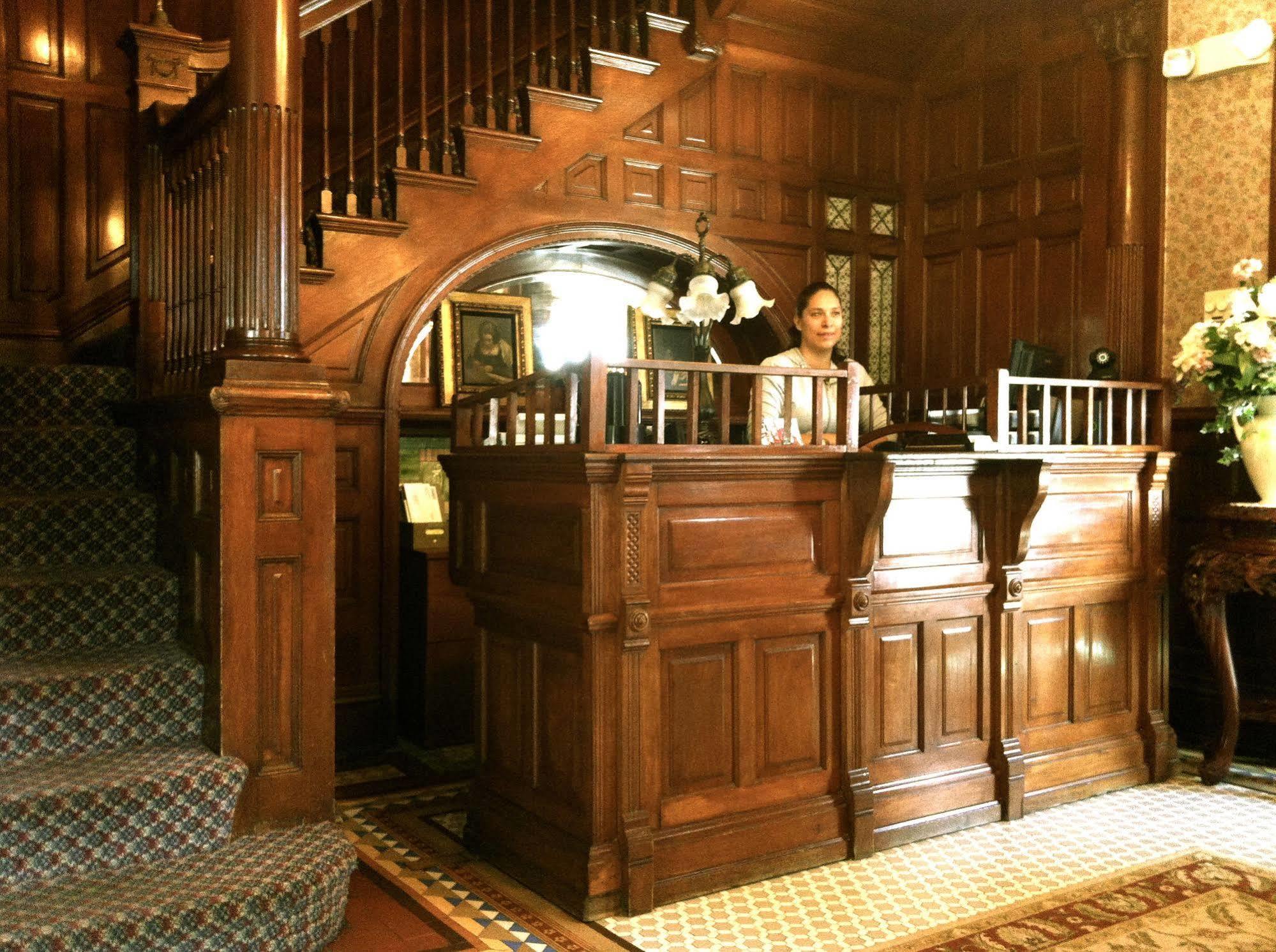The Redstone Inn And Suites Dubuque Extérieur photo